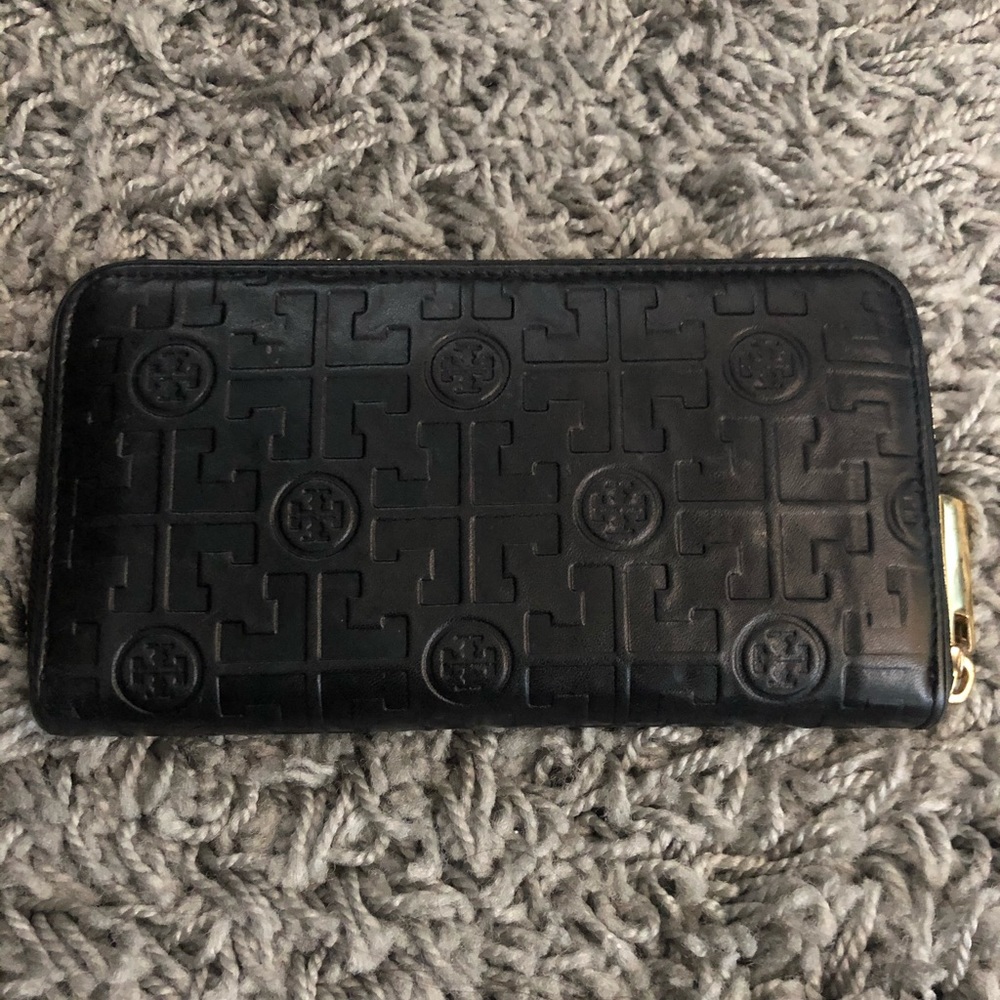 Tory Burch wallet